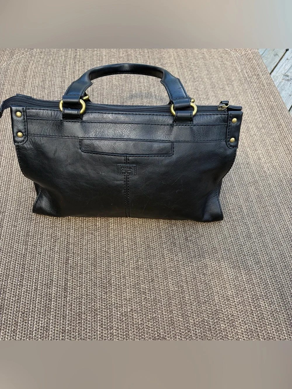 Fossil medium black